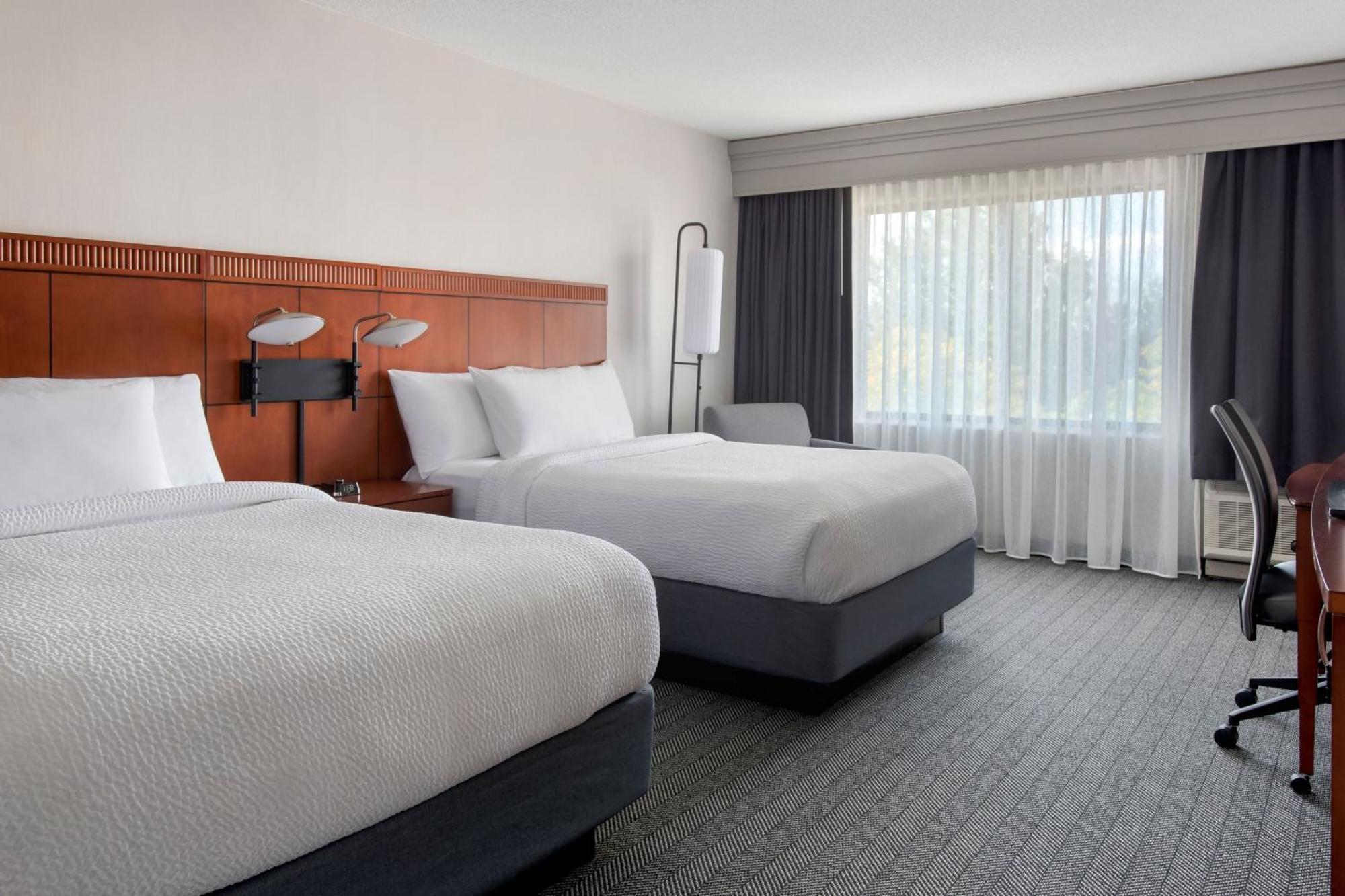 Courtyard Philadelphia Plymouth Meeting Hotel Bagian luar foto