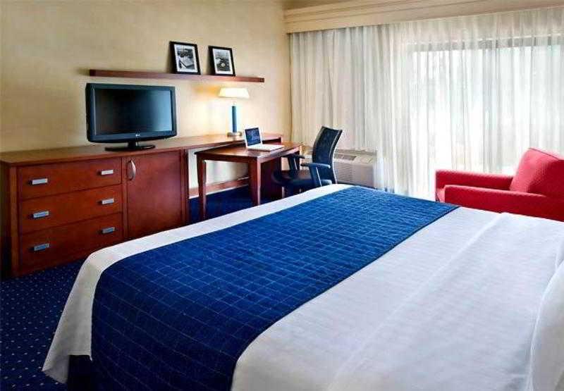 Courtyard Philadelphia Plymouth Meeting Hotel Ruang foto