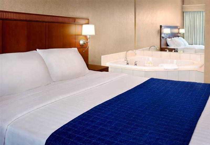 Courtyard Philadelphia Plymouth Meeting Hotel Ruang foto