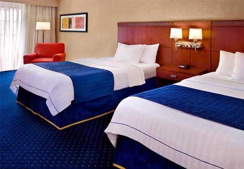 Courtyard Philadelphia Plymouth Meeting Hotel Ruang foto